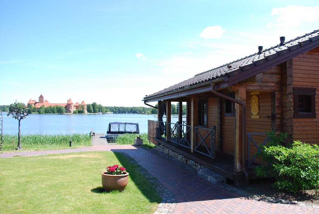 Viva Trakai Hotel Exterior photo